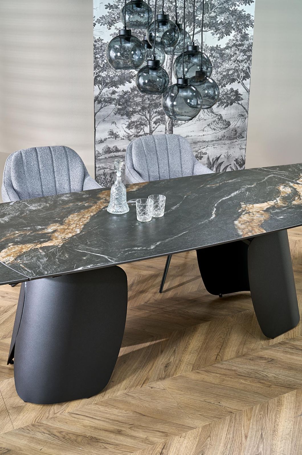 Jídelní stůl FORUM